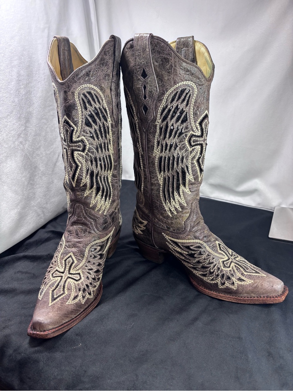 Corral Women’s Sequin Wing & Cross Inlay Western Boots Square Toe Women’s Sz 7.5 - Picture 4 of 10